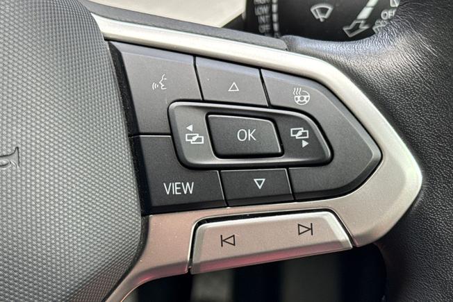 Volkswagen Golf Photo 17