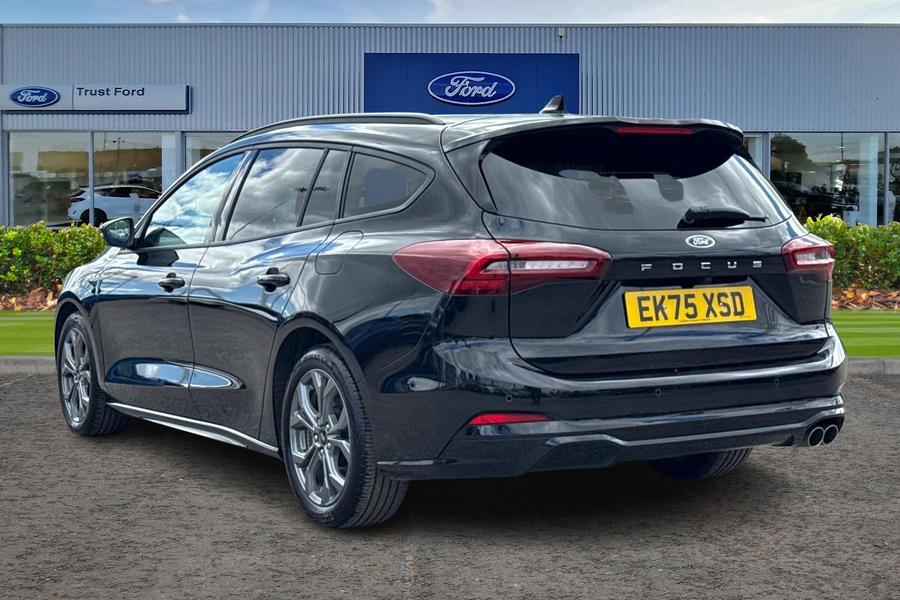 Ford FOCUS Photo autoimg-0981e3fbca3edd4fd9f67393cea045de4a45df5e.jpg