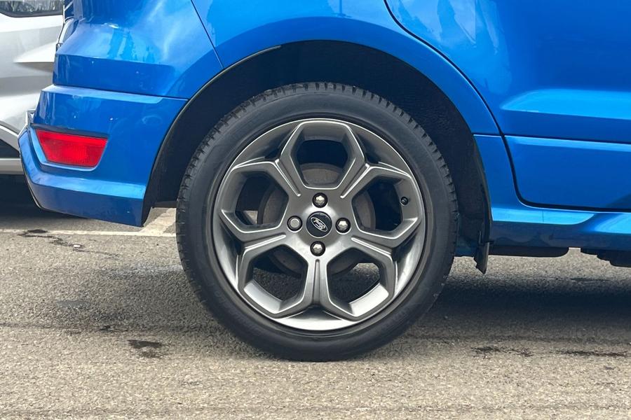 Ford ECOSPORT Photo autoimg-09832e52b8d02f952810f3e7b5b8a80e74038821.jpg