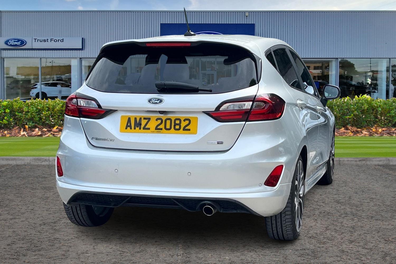Ford FIESTA Photo 3