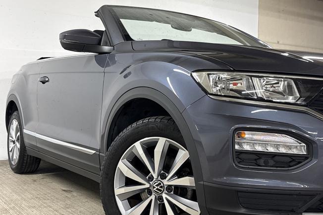 Volkswagen T-Roc Photo 30