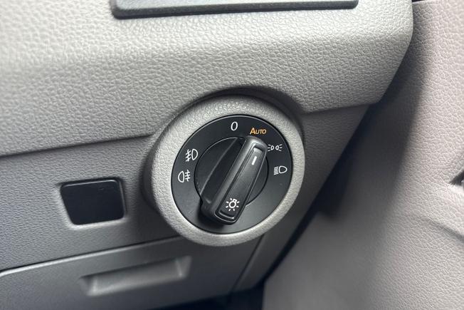 VOLKSWAGEN Transporter Photo 49