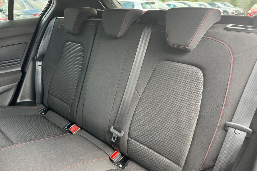 Ford FOCUS Photo autoimg-098724c699fc93d5acf2e8a05f84728bf2c63860.jpg