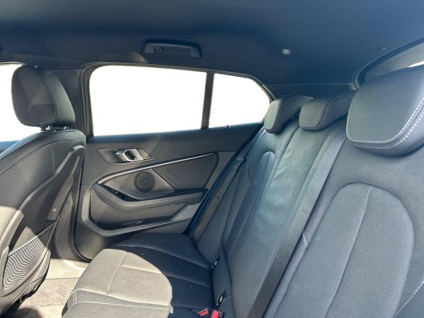 BMW 1 Series Photo autoimg-098d74cbbc51dabd0e7a4fa1d2e7c75a7143bf92.jpg