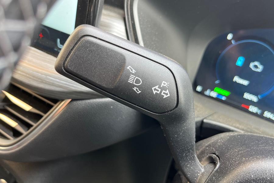 Ford KUGA Photo autoimg-098f7c367535a89963fe848e567390793ea2f114.jpg