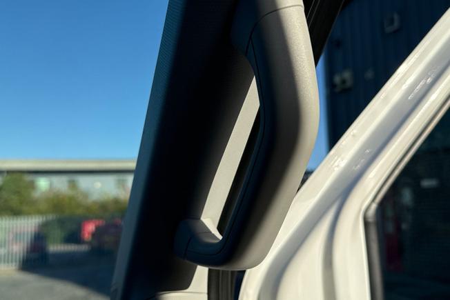 Volkswagen Crafter Photo 46
