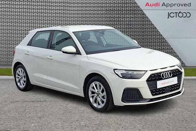AUDI A1 Photo 1