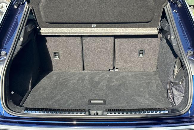 AUDI Q3 Photo 12