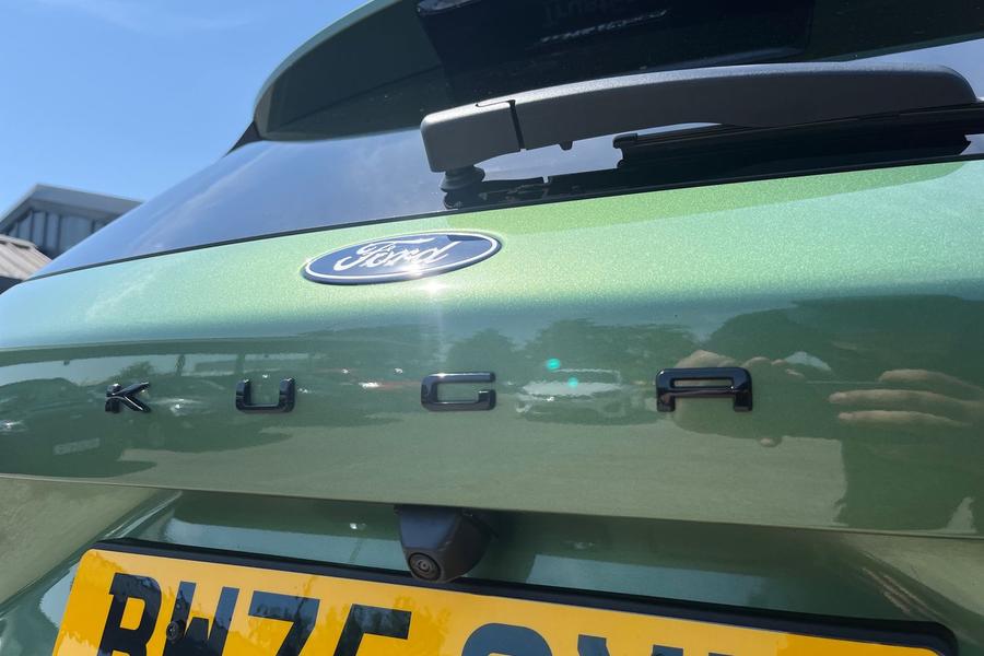 Ford Kuga Photo autoimg-099970c0b82c49dcf69ca64495627f78c41a1e15.jpg