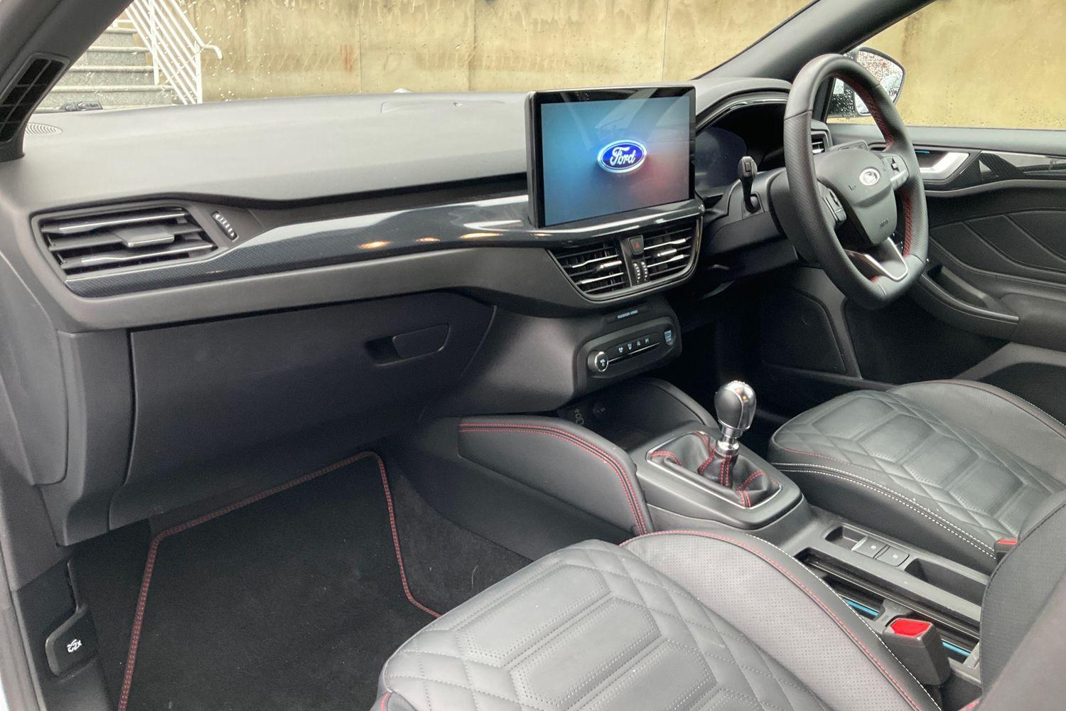 Ford Focus Photo 17
