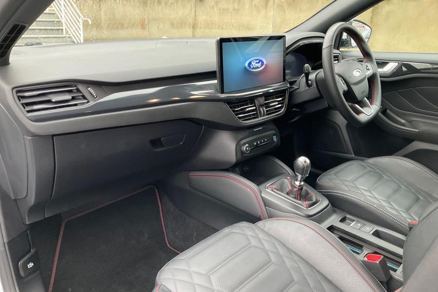 Ford Focus Photo autoimg-099b9f412d70ad673f2a6f7702d362de4b2b9928.jpg