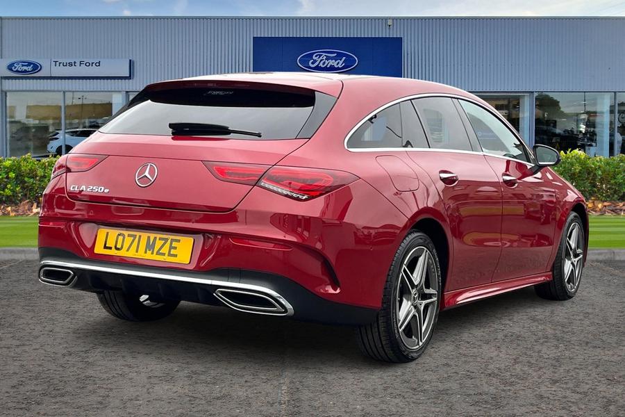 Mercedes-Benz CLA Photo autoimg-099f6e5d33309c3ac03149e7cbe7c28100d3357f.jpg