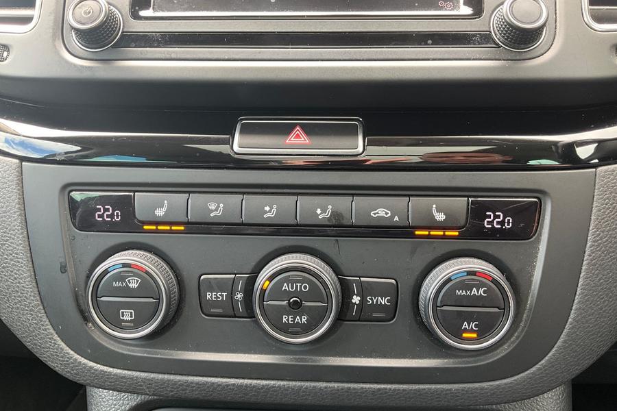 Volkswagen SHARAN Photo autoimg-09a471145b77af139928733a2248457e83457c93.jpg