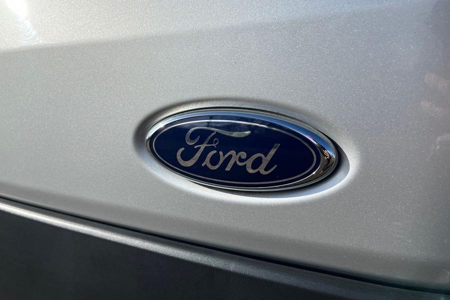 Ford TRANSIT Photo autoimg-09a8130aced5ad91d019ce0120f2e0e0d429a5f7.jpg