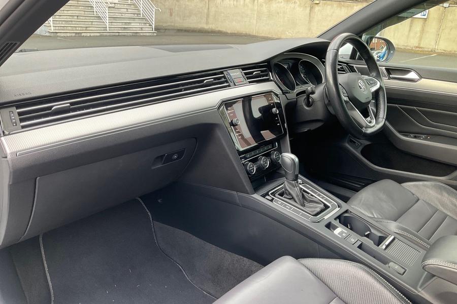 Volkswagen PASSAT Photo autoimg-09a8a5c6d96f8ef00582d78a0c9d9cfbba387f93.jpg