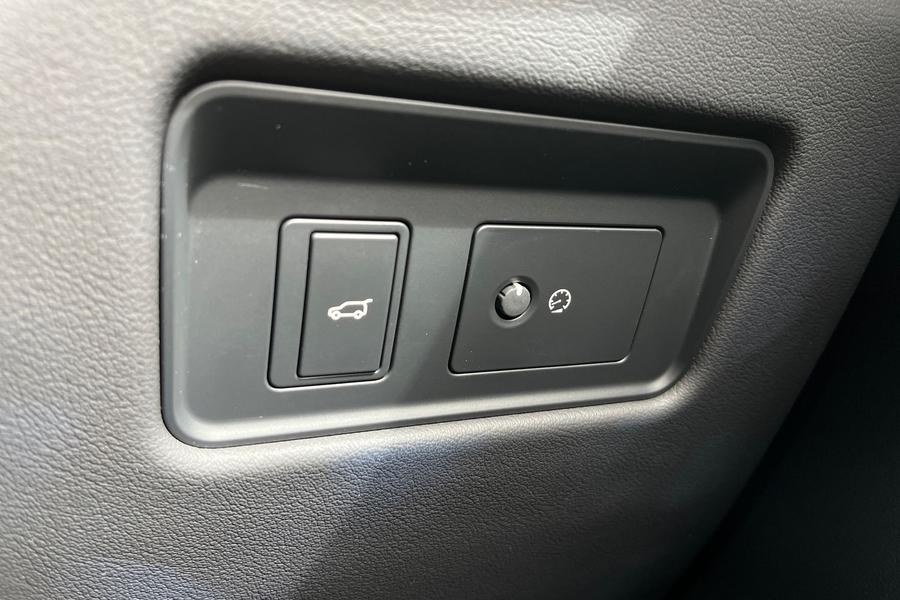 Jaguar F-PACE Photo autoimg-09a8e313f15f0cc60a2f6aeb376148f8c4624efa.jpg