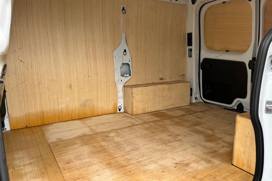 Used Renault Trafic HN23VJD 4