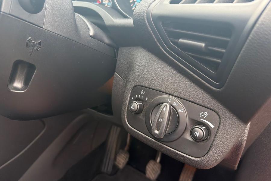 Ford KUGA Photo autoimg-09b2d18dd0022843b2af238c6137980de9a226dc.jpg