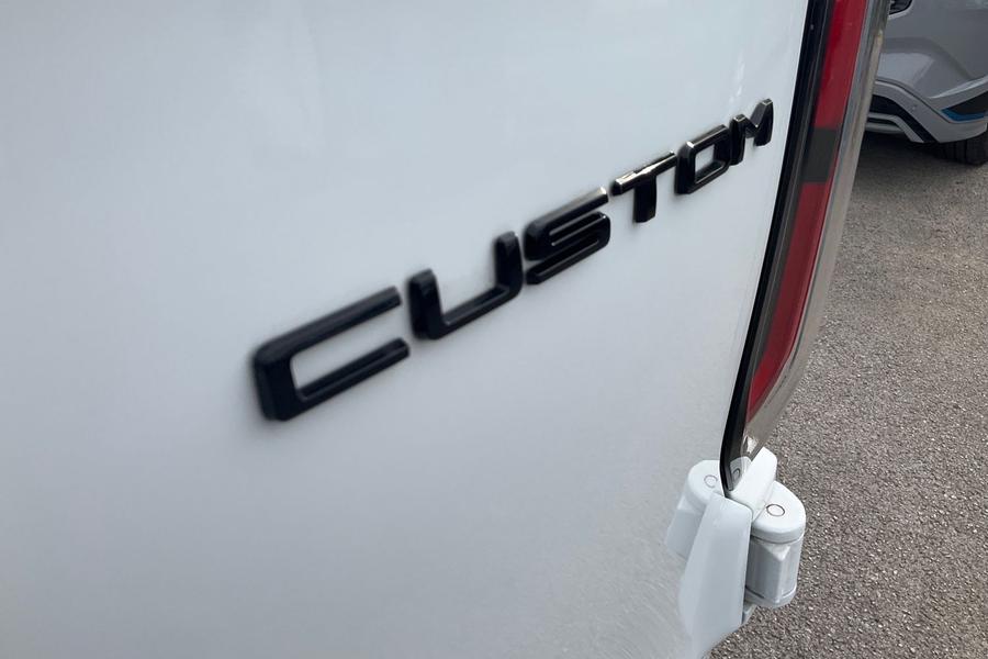Ford E-Transit Custom Photo autoimg-09b4324f64ad5418855bfb8085f57a6318f4ef3f.jpg