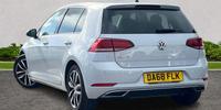 Volkswagen Golf Photo 2