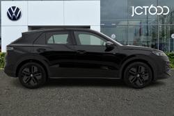 VOLKSWAGEN  T-Roc Photo 4