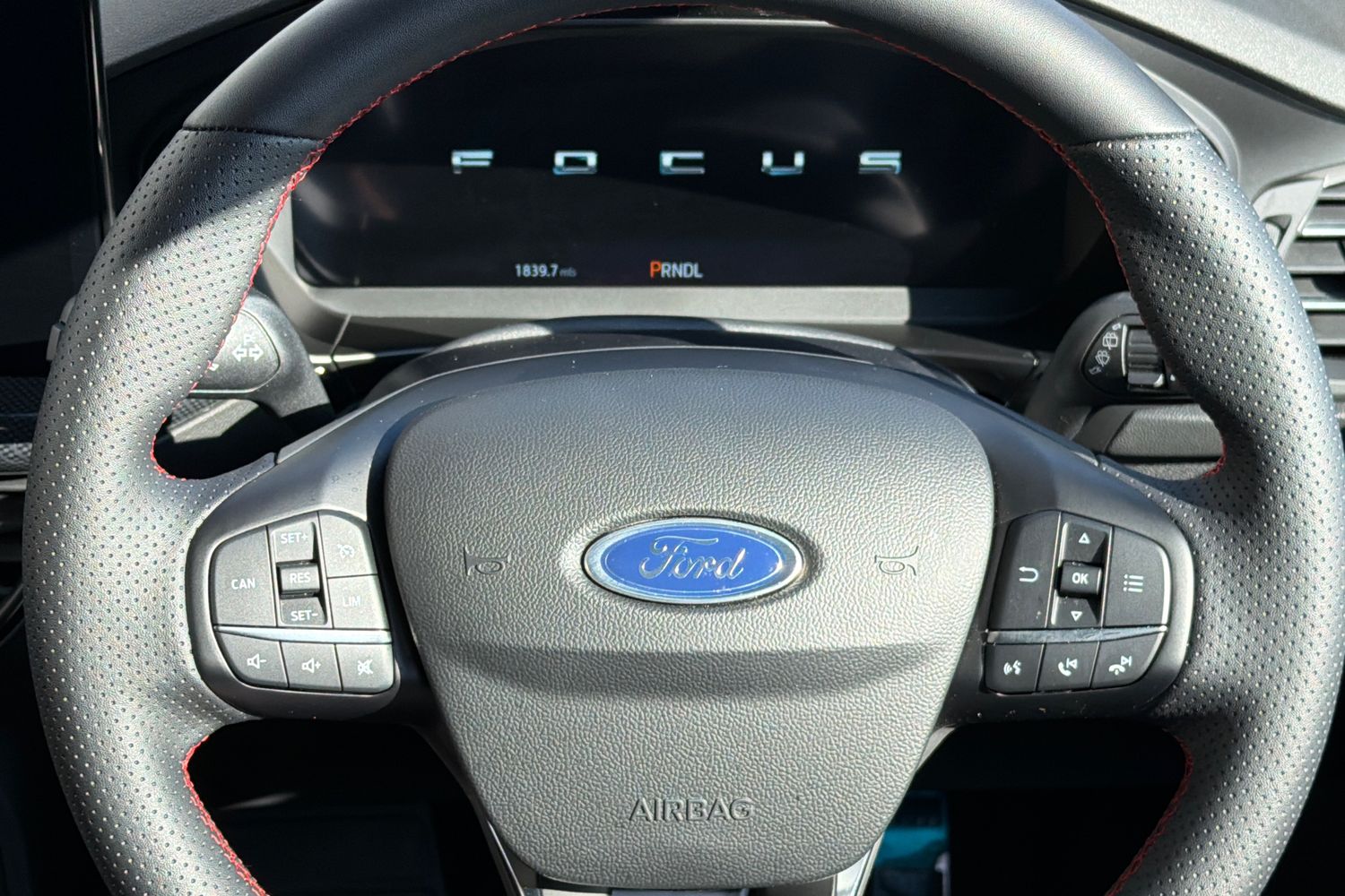 Ford FOCUS Photo 11