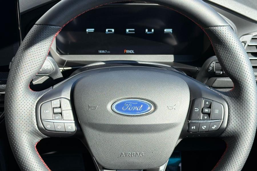 Ford FOCUS Photo autoimg-09b7b983926421876894a67f1827c4c59dc4eefb.jpg