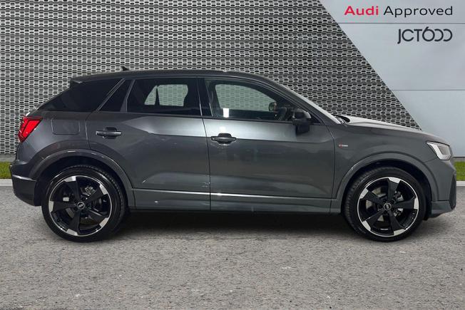 AUDI Q2 Photo 4