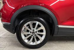VOLKSWAGEN T-Roc Photo 5