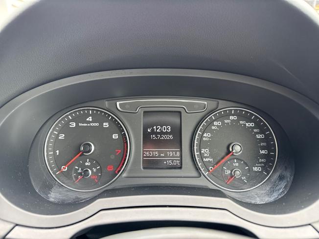Audi Q3 Photo 15