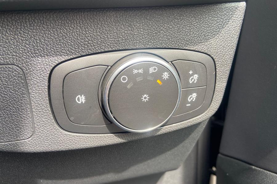 Ford FOCUS Photo autoimg-09bc574c0293fd9652b4a9cd0732993807aab957.jpg