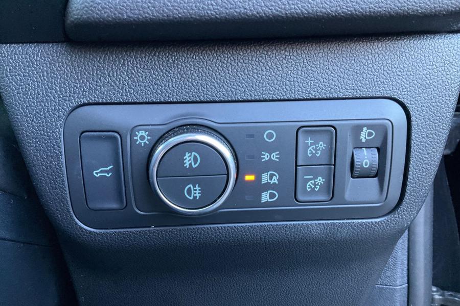 Ford KUGA Photo autoimg-09bcd141ad213421911385a40e93d11e1b3fd118.jpg