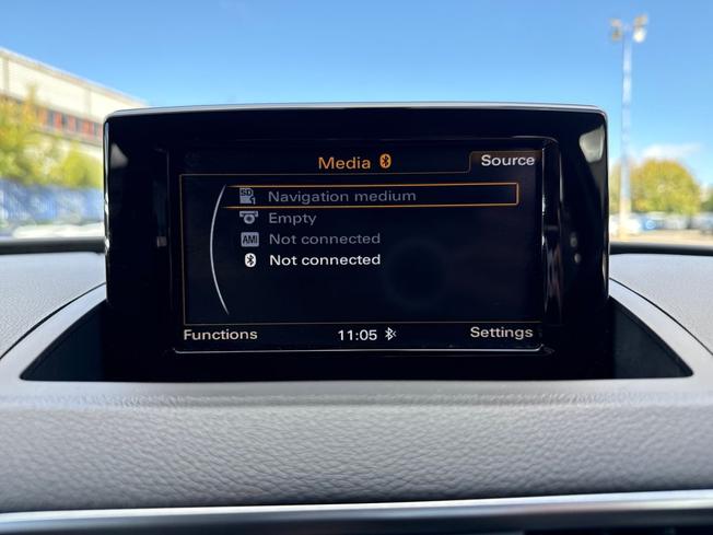 Audi Q3 Photo 36