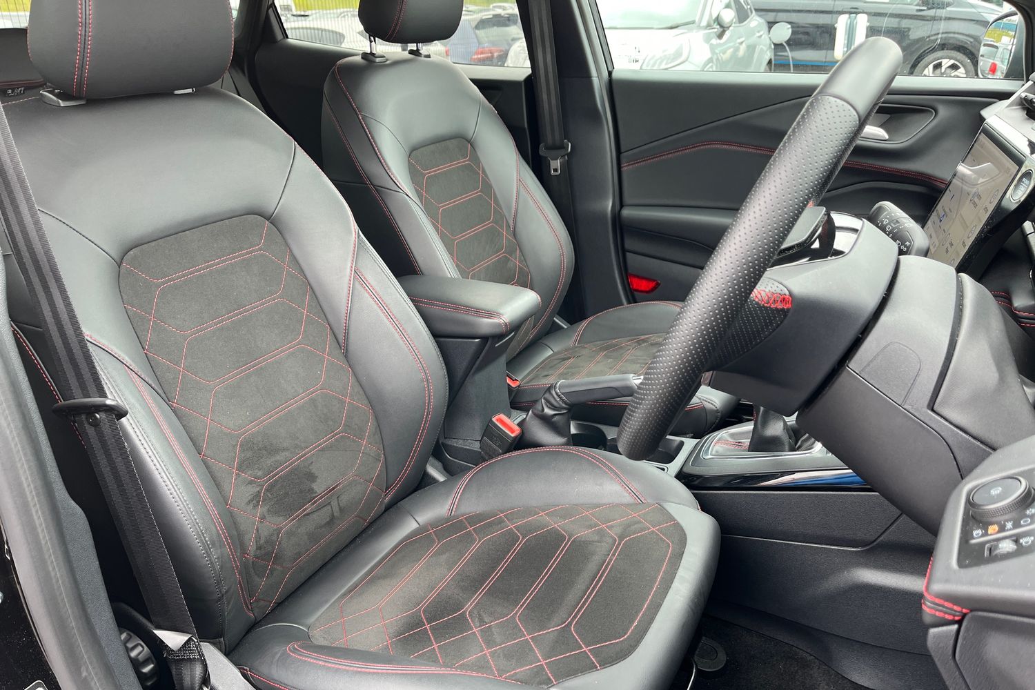 Ford PUMA Photo 16