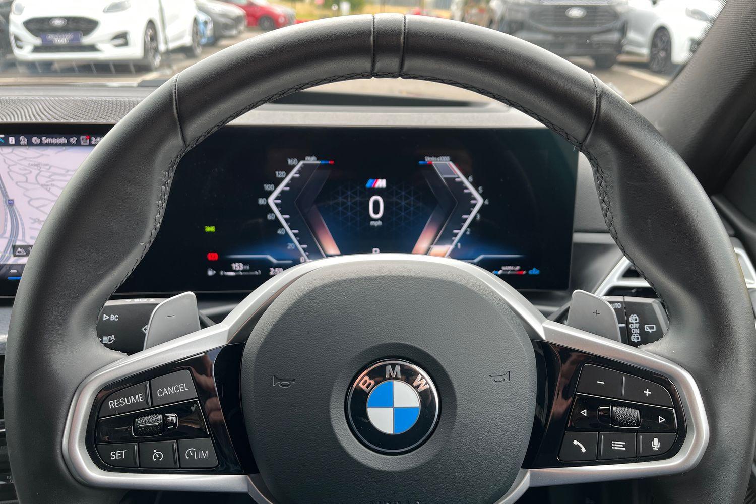 BMW 3 Series Photo 11