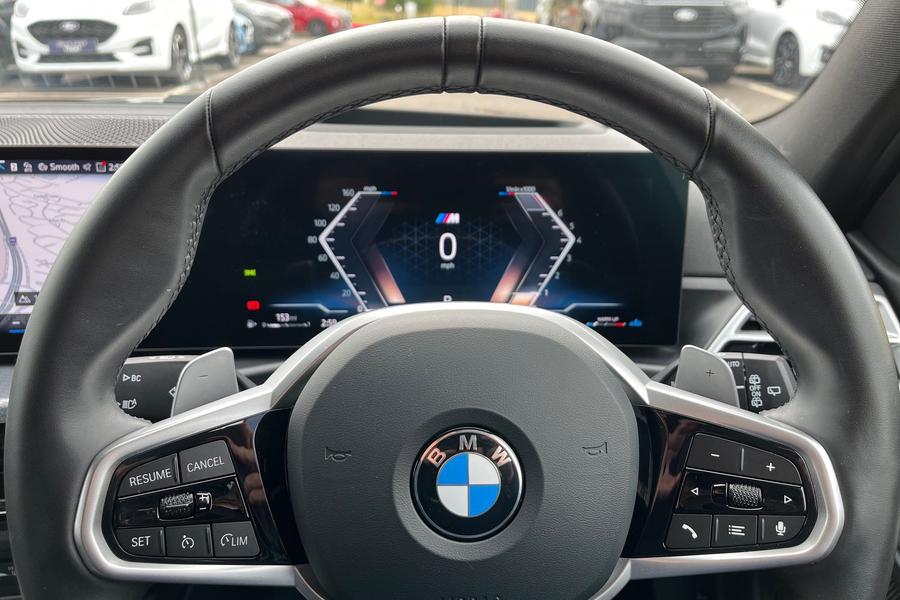 BMW 3 Series Photo autoimg-09c30a38fc6022e61556d4621adbdf647ae55a52.jpg