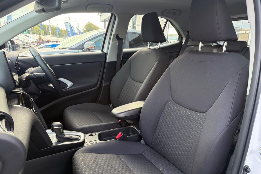 Toyota YARIS CROSS Photo autoimg-09c6f3fe782c9c1d5895fefcec1ea78c29624ada.jpg