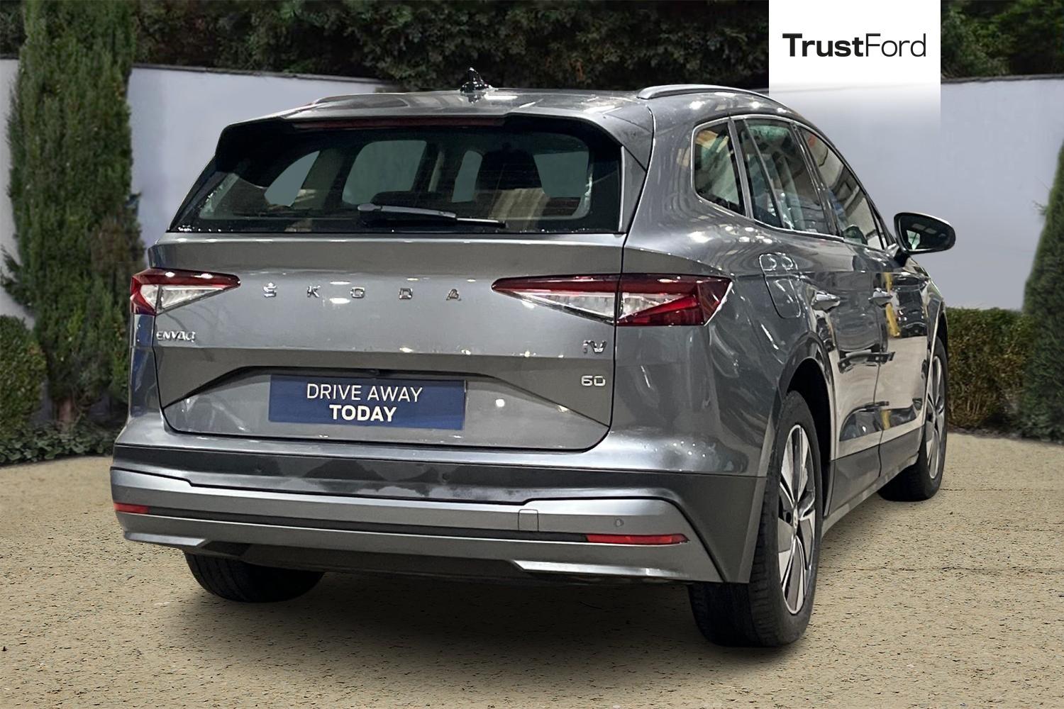 Skoda ENYAQ Photo 3