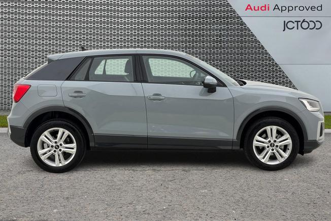 Audi Q2 Photo 4