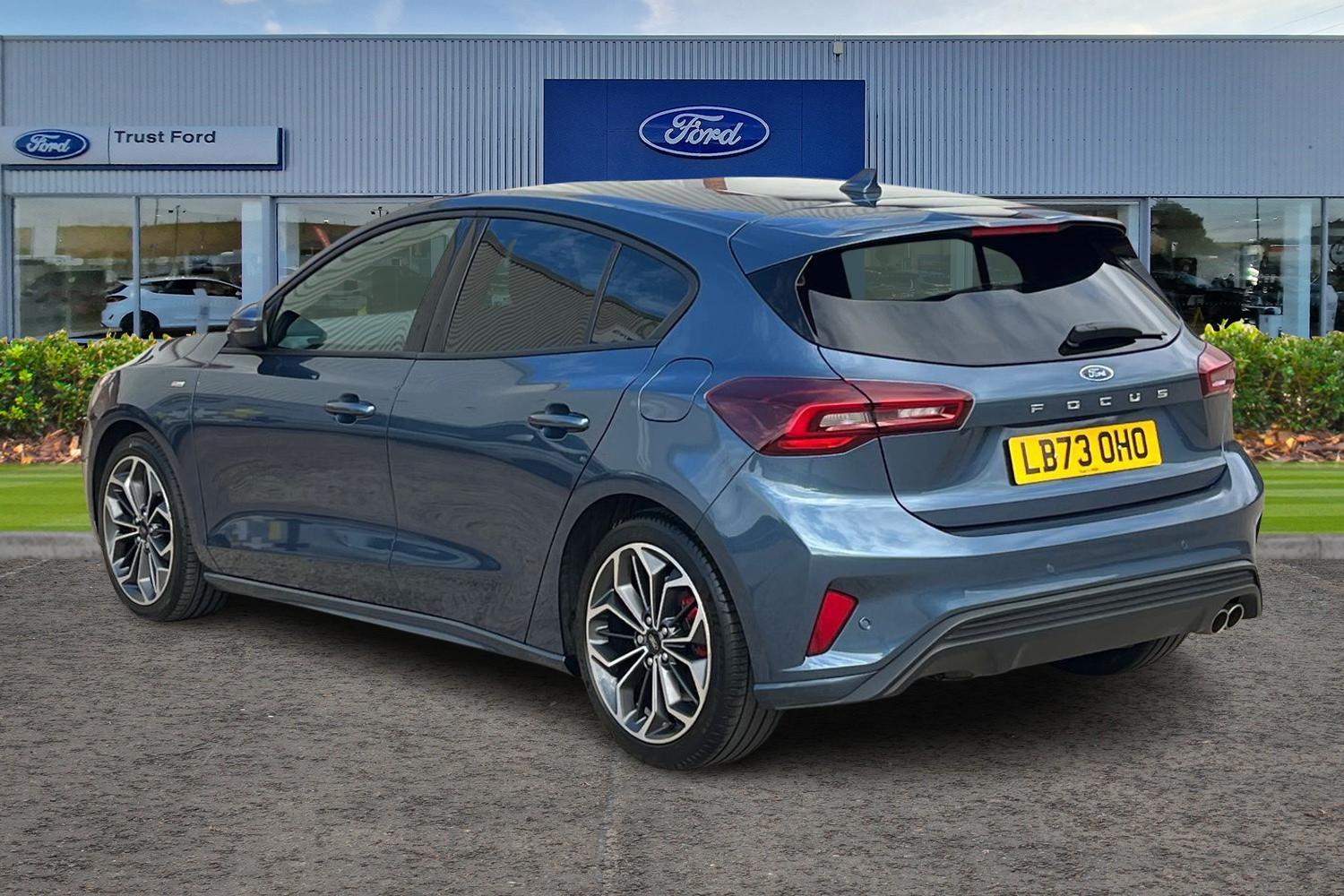 Ford Focus Photo 1