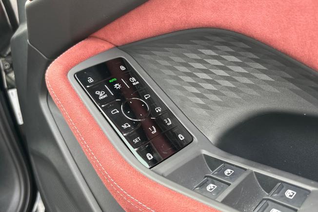 Audi S5 Avant Photo 23