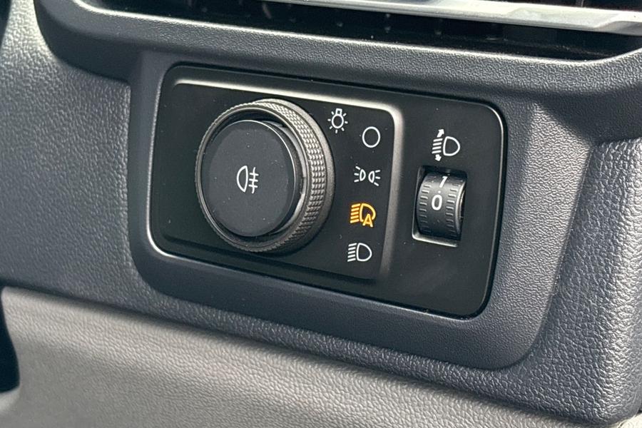 Ford TRANSIT CUSTOM Photo autoimg-09d27d23b7668ced9084496d876716f619f24c50.jpg