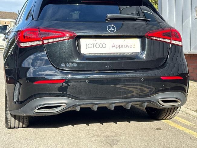 MERCEDES-BENZ A Class Photo 33