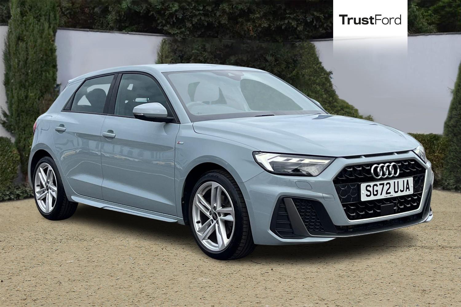 Audi A1 Photo 0