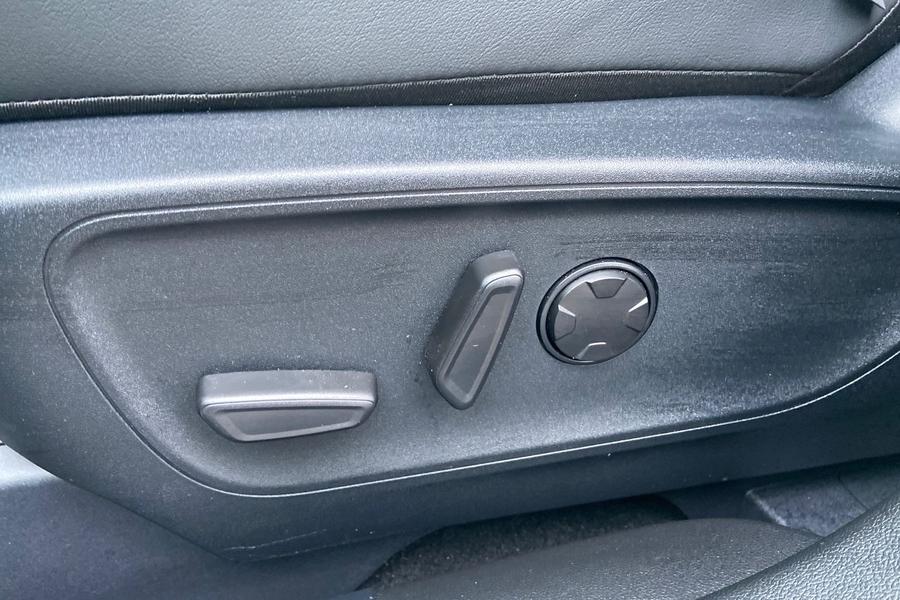 Ford KUGA Photo autoimg-09db0606ba42c796a8e347345946d0e3e9a81ff0.jpg