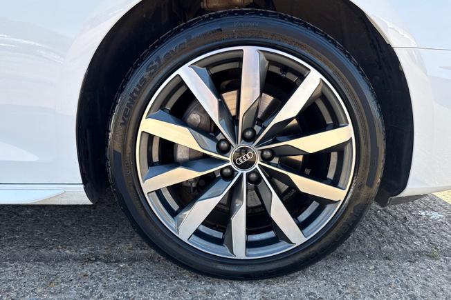 AUDI A4 Avant Photo 56