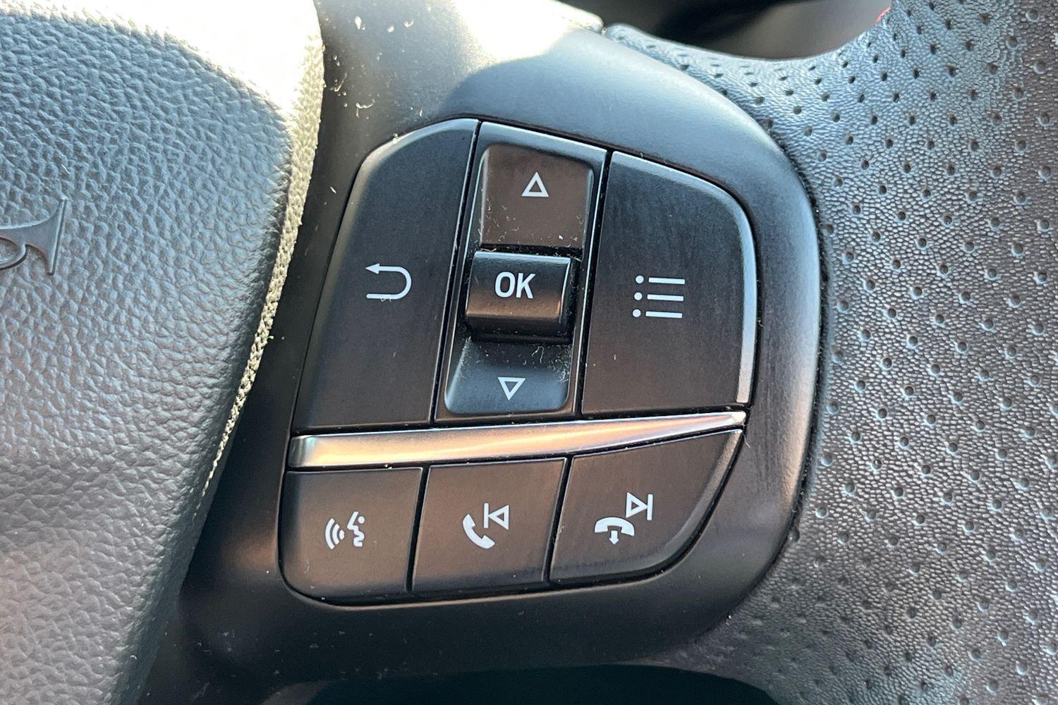 Ford FOCUS Photo 32