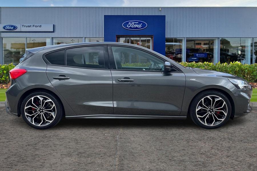 Ford Focus Photo autoimg-09e16c07e0876fefbf9739f66a875411d9184381.jpg