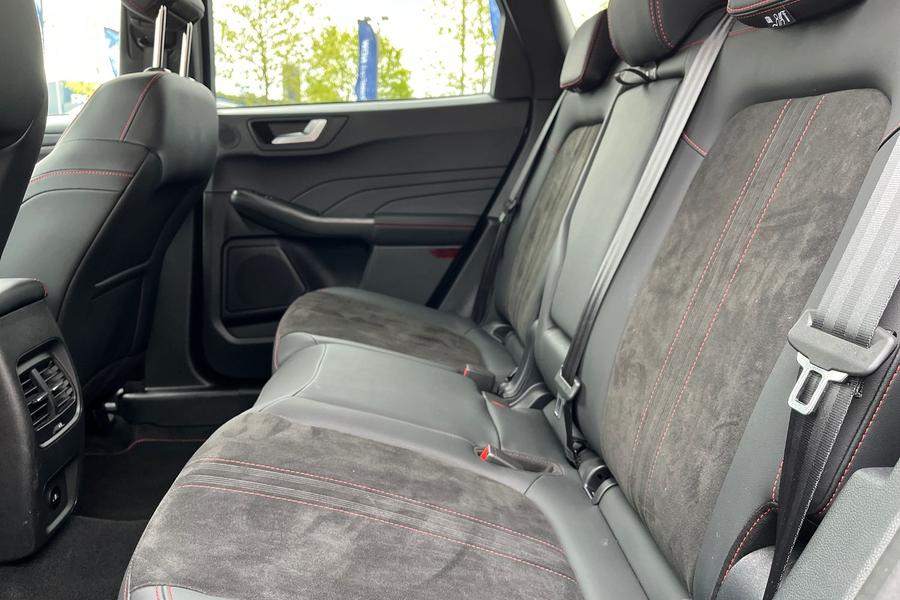 Ford Kuga Photo autoimg-09e1eccb1bc554fab0487e26a8cfc417308d0d85.jpg
