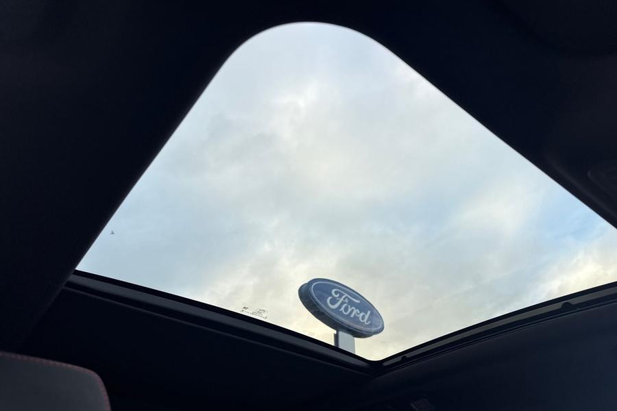 Ford KUGA Photo autoimg-09e32e7628b435f55ad2e7e84d1301a550a7a34f.jpg